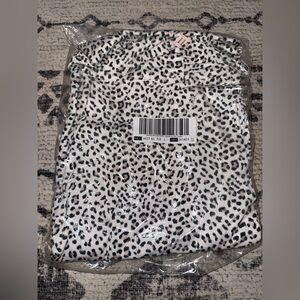 Victoria's Secret Black and White Leopard Print Yoga Pants